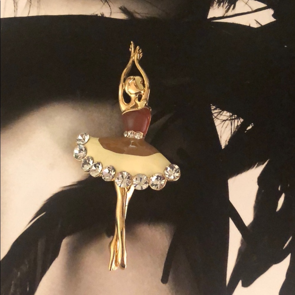 Brooch